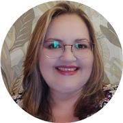 Doy clases de refuerzo, arte, costura, manualidades y moda a adultos o a nivel infantil